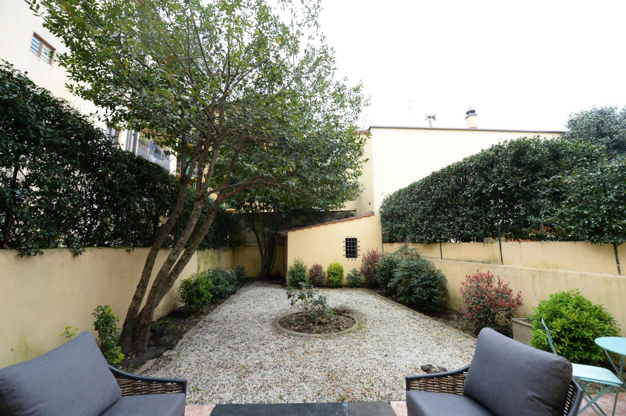 Palazzo Oliveto Bed & Breakfast Florence Exterior photo