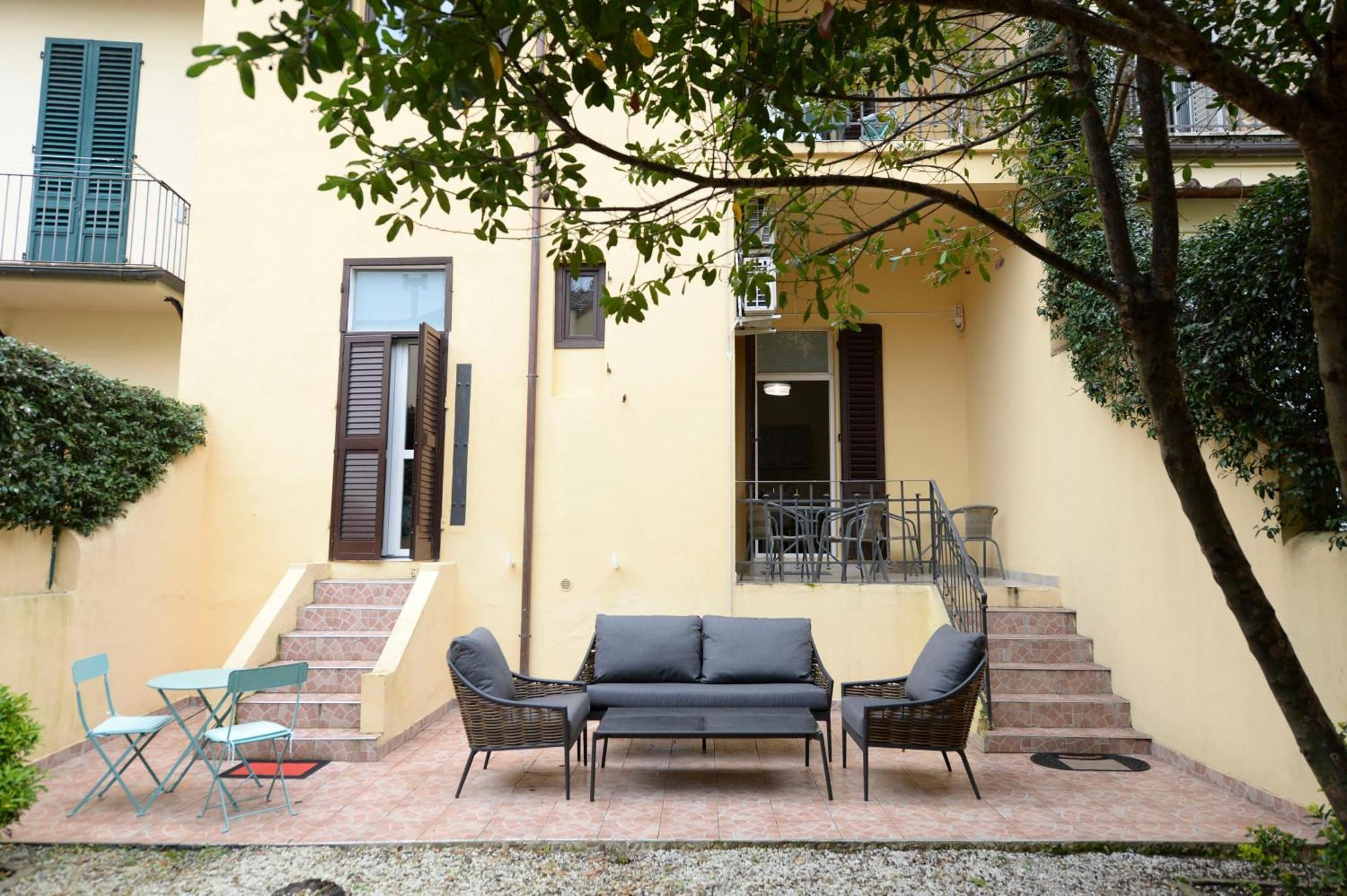 Palazzo Oliveto Bed & Breakfast Florence Exterior photo